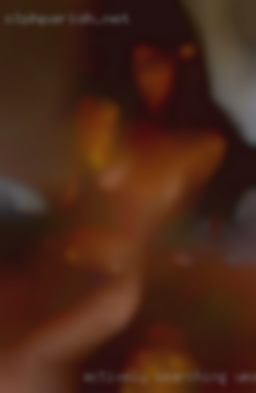 Actively searching for in Umatilla, Florida playmates.