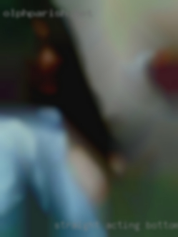 Straight Somerset lesbian acting, bottom,sub,fem.